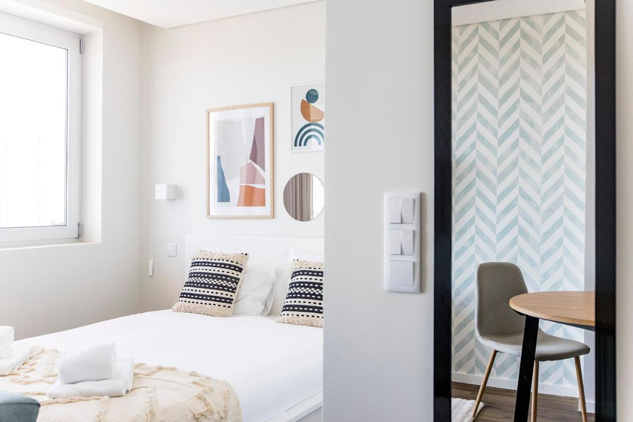 Elegant Studio W/ Ac & Balcony By Lovelystay Porto Kültér fotó