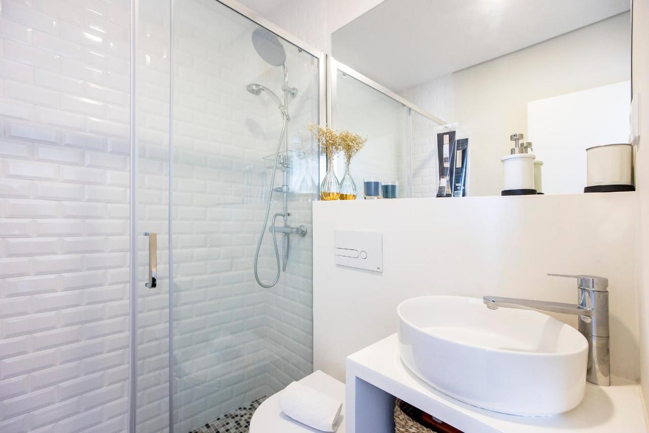 Elegant Studio W/ Ac & Balcony By Lovelystay Porto Kültér fotó